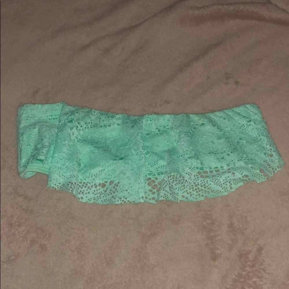 Strapless bikini top